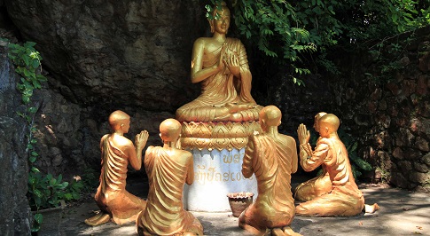 Wat tham phousi Tamtours